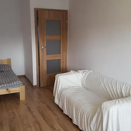 Hostel 3 Pokojowe Mieszkanie Promocja